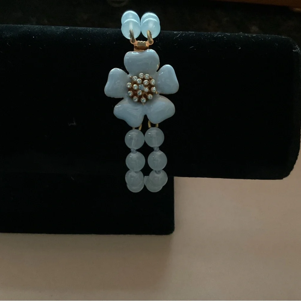 Vintage Ciner Flower Bracelet - Picture 2 of 5